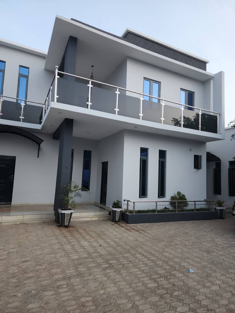 5 Bedroom duplex for sale in Modoji Katsina State